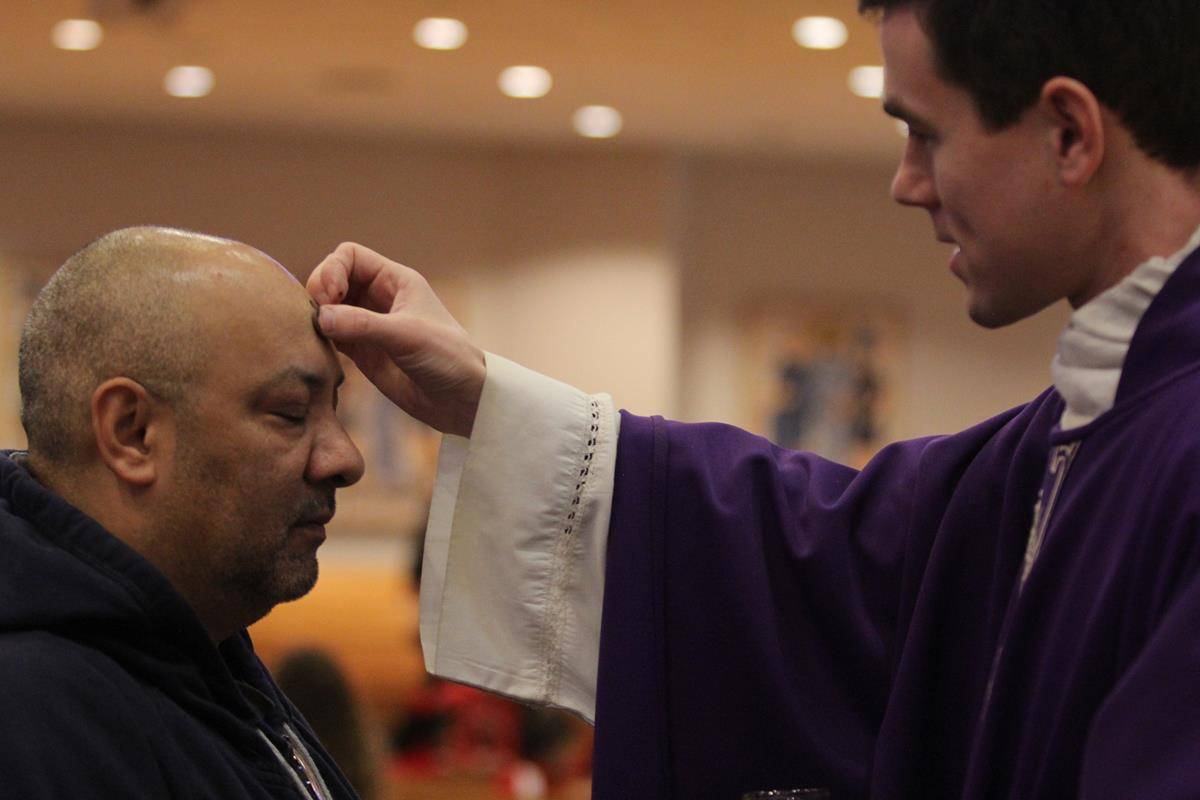 CHARLOTTE — Ash Wednesday Mass at St. Matthew Church Feb. 26. (Photo by SueAnn Howell, Catholic News Herald.)