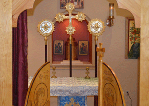 080516-Iconostasis-at-St-Basil