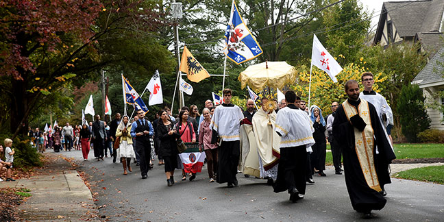 120420 procession