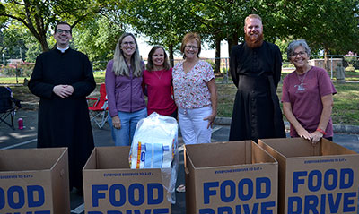 100821 Food drive