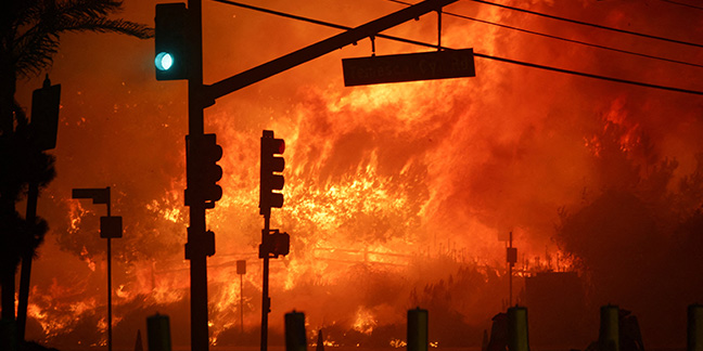 Pope offers prayers for those impacted by LA wildfires