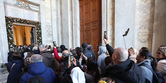 123124 holy door